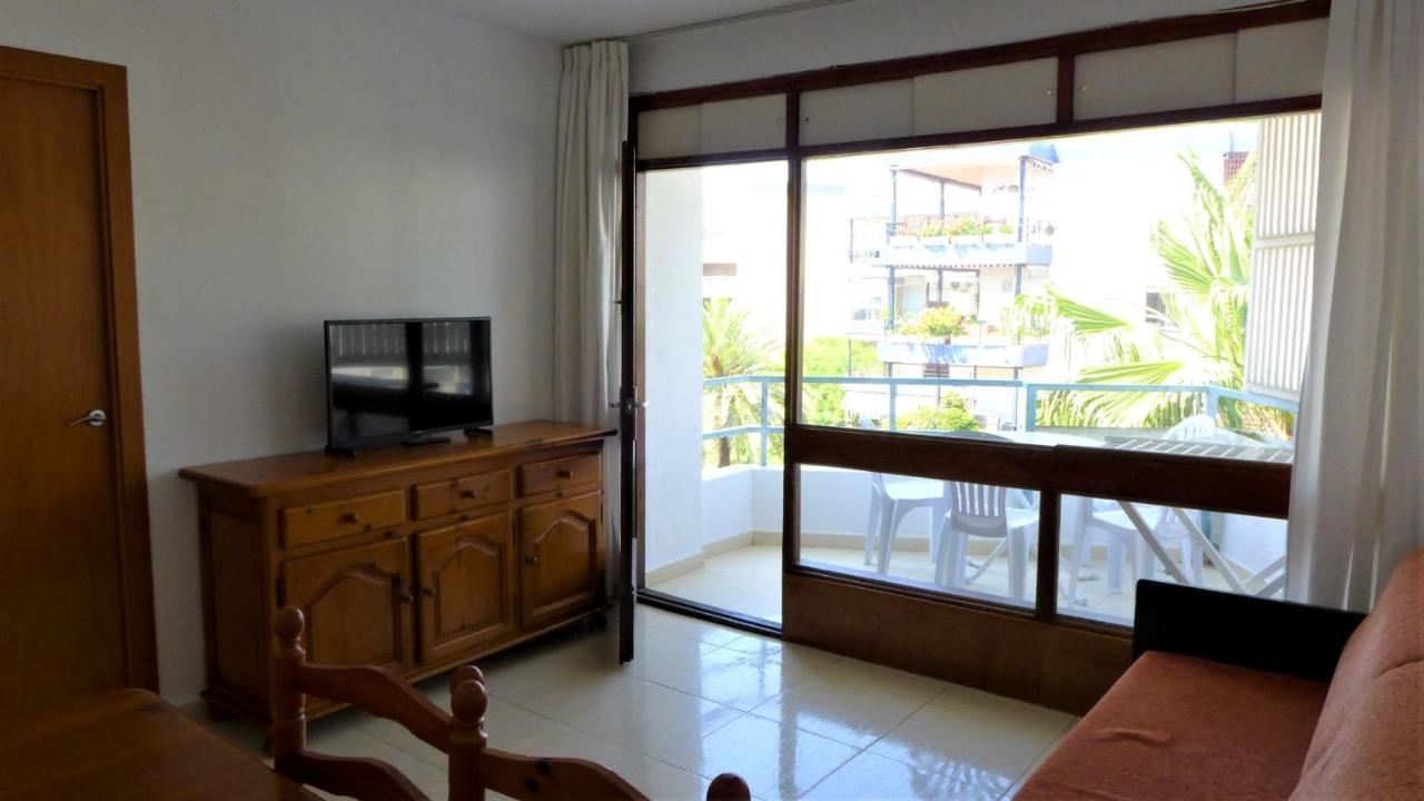 סאלו Apartamentos Colon מראה חיצוני תמונה