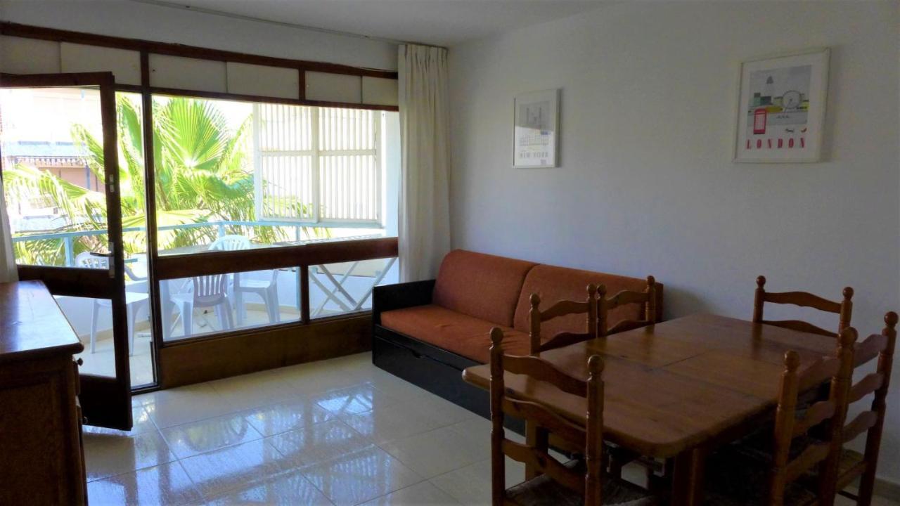 סאלו Apartamentos Colon מראה חיצוני תמונה
