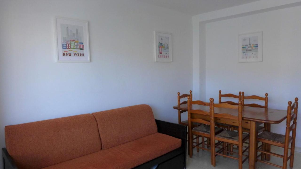 סאלו Apartamentos Colon מראה חיצוני תמונה