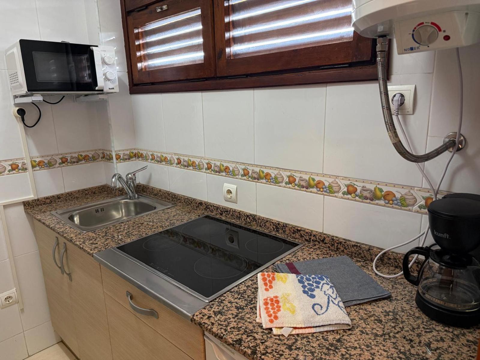 סאלו Apartamentos Colon מראה חיצוני תמונה